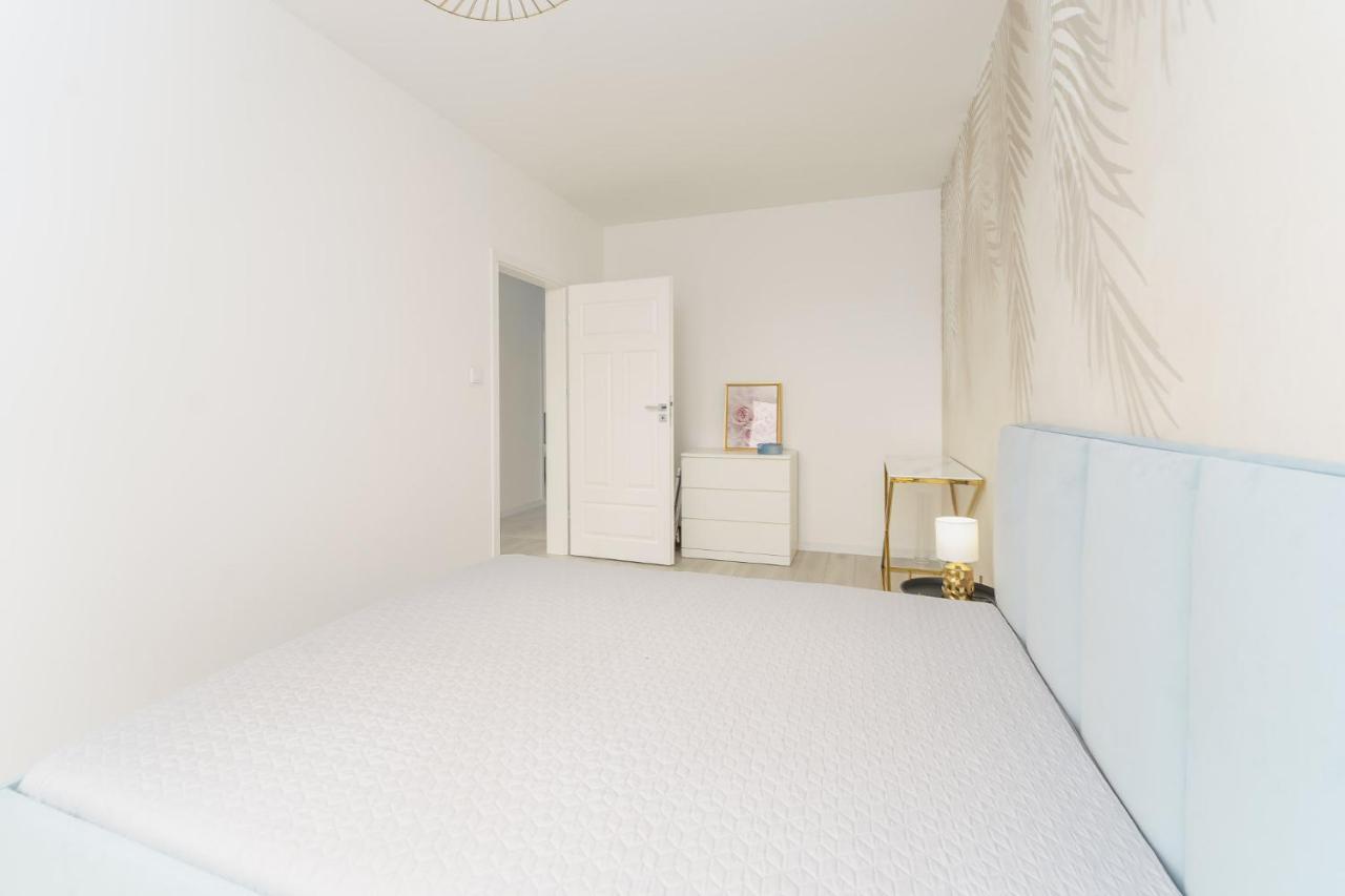 Fredry 2 Apartament Liliowy Daire Kolobrzeg Dış mekan fotoğraf